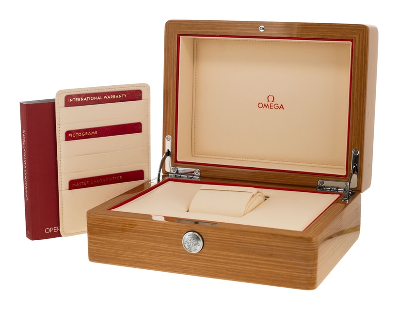 Omega Aqua Terra 150m Gents 220.12.41.21.02.002 Image 5